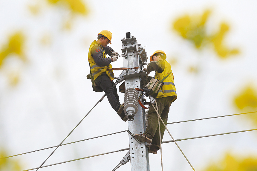 春情 敖云摄于南大街街道